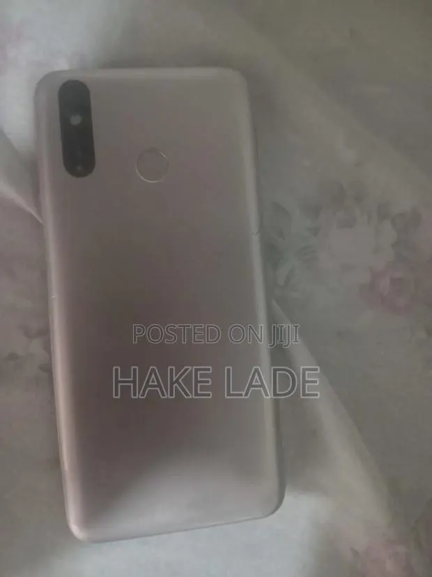 Tecno Pouvoir 3 32 GB Rose Gold · Photo 1