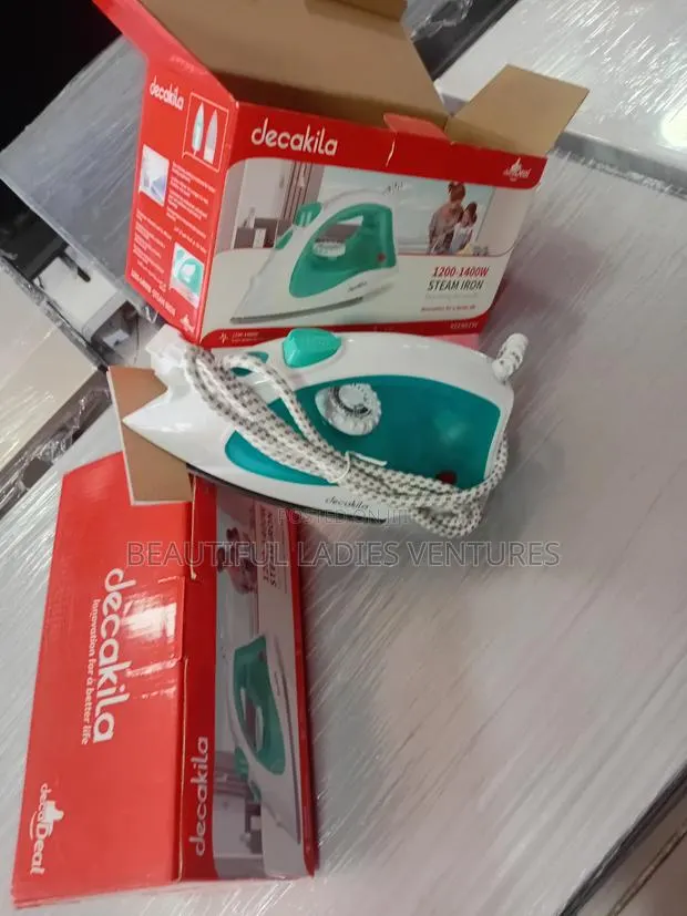 High-Performance Steam Iron for Perfect Results · Photo 1