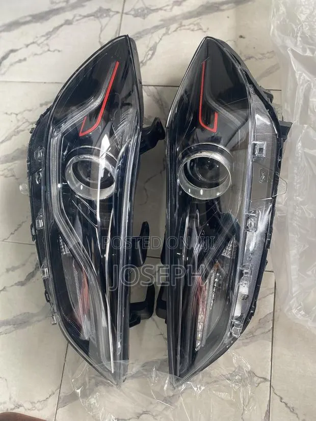 Elantra 2017,2018 Headlight Sports · Photo 1