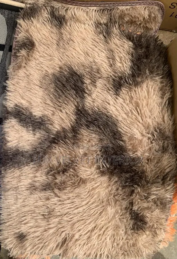 Fluffy Shaggy Center Rug - Soft Fur - 4 Colors · Photo 1