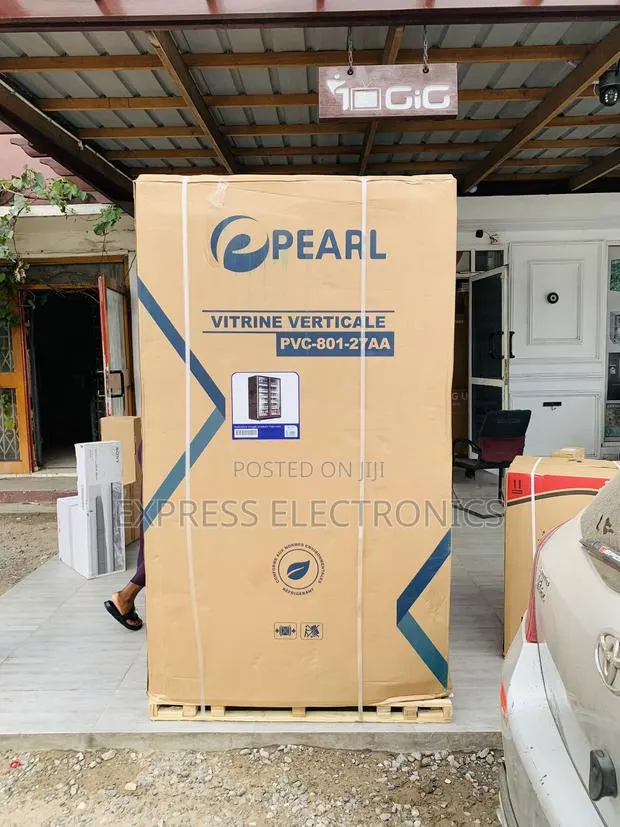 Long Lasting Pearl PVC-801-27AA 690L Double-Door Glass Display Fridge · Photo 1