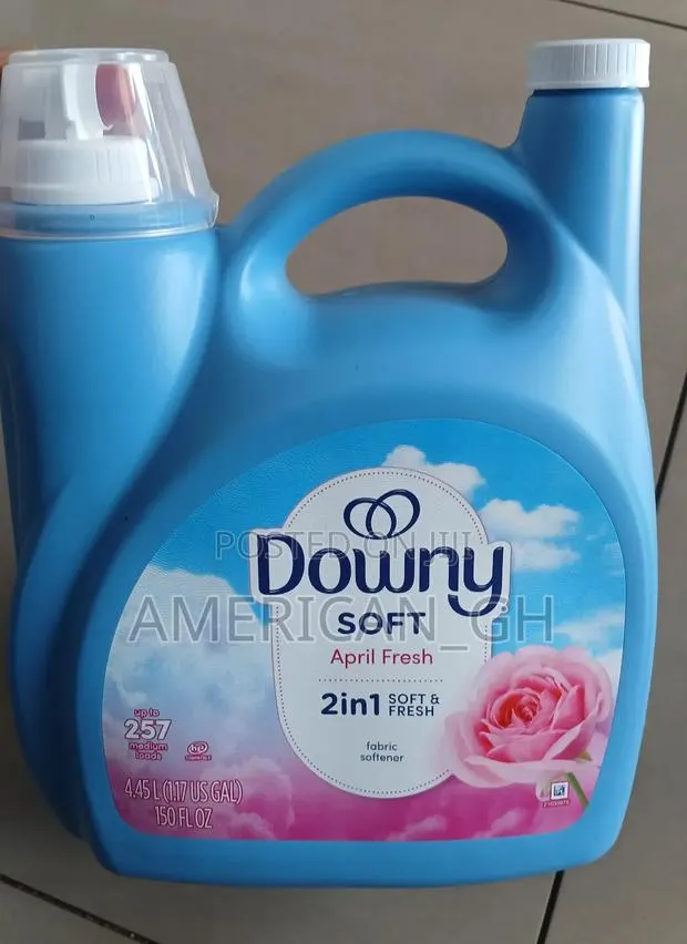 Downy Fabric Softener. 4.45l · Photo 1