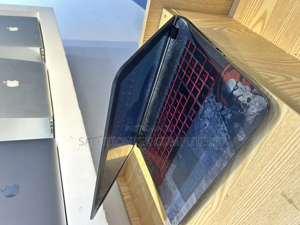 Laptop HP Pavilion 15 16GB Intel Core i5 SSD 256GB · Photo 1