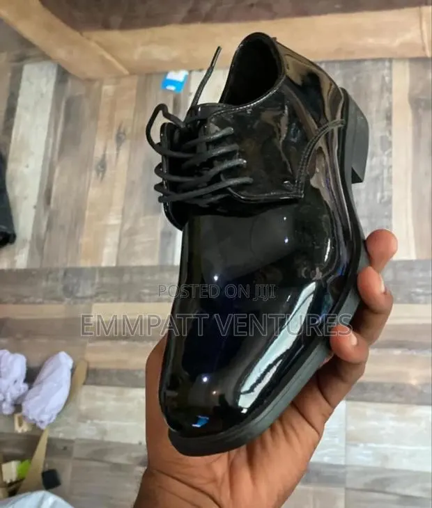 Mirror Shoes Available · Photo 1