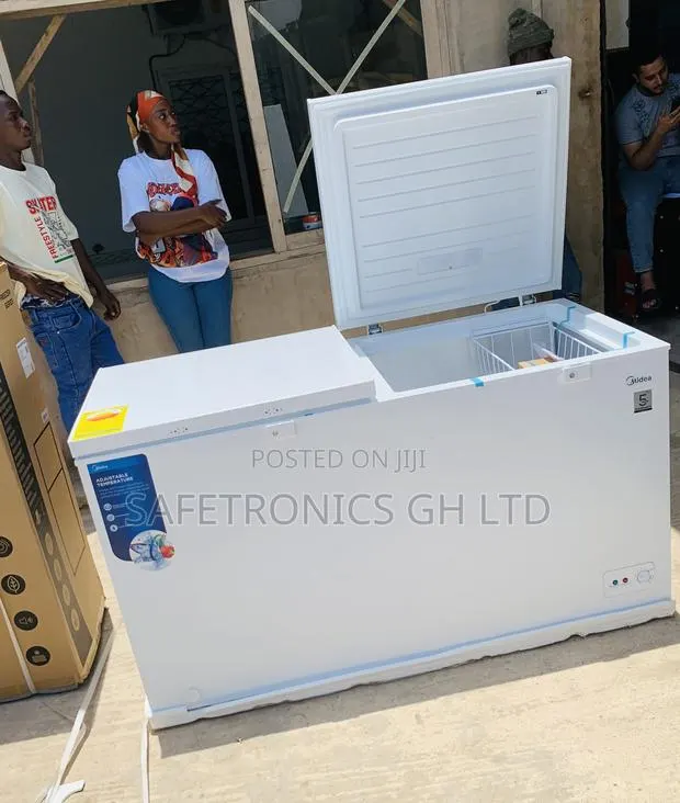 Neatly Sealed Midea 508l Double Door Chest Freezer White · Photo 1