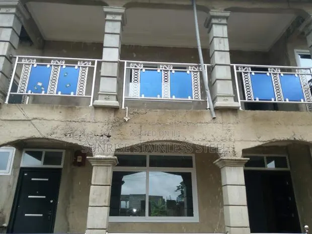 Perfect Stainless Steel Balustrade Installation · Photo 1