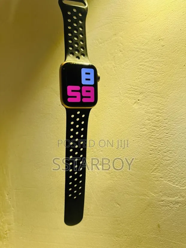 Apple Watch Series 6 · Photo 1