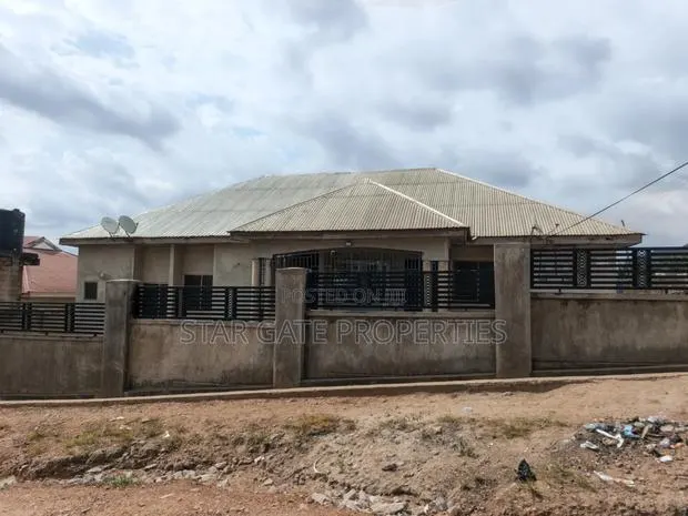 4bdrm House in Kumasi Metropolitan for sale · Photo 1