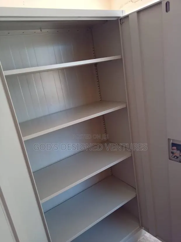 Well Polished Double Door Cabinet · Photo 2