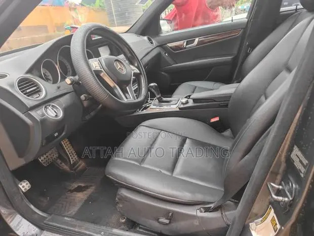 Mercedes-Benz C250 2014 Gray · Photo 1