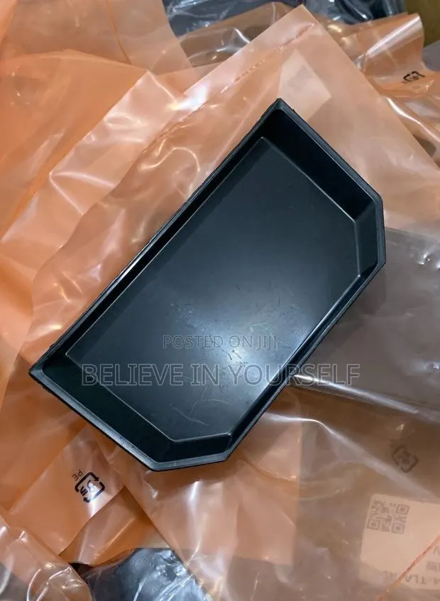 Honda CRV 2020 2021 2022 Grille Radar Sensor Cover · Photo 1