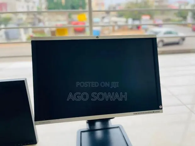 Hp Le2201w Monitor · Photo 1
