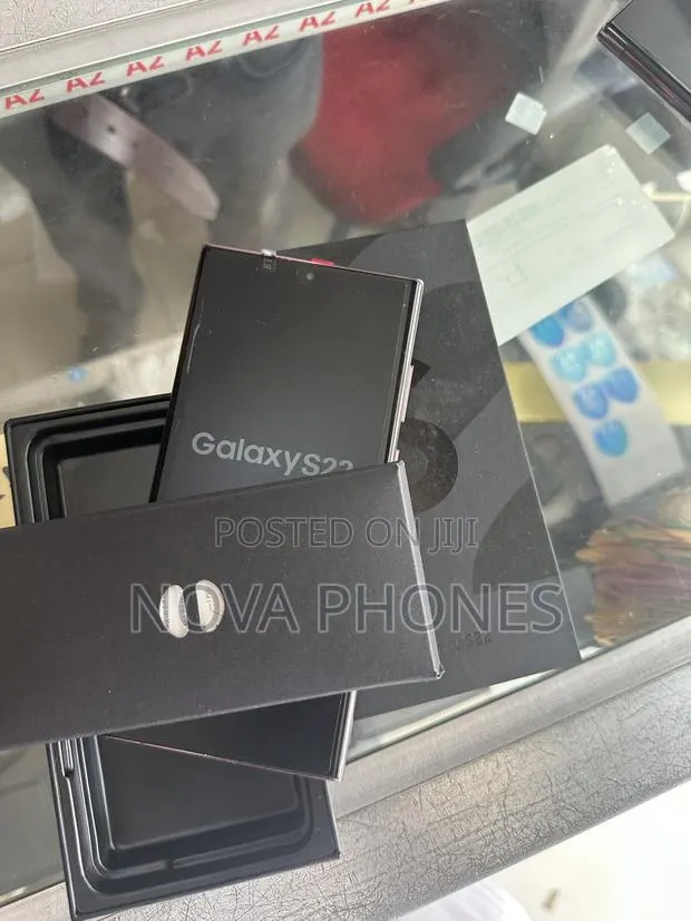New Samsung Galaxy S22 5G 256 GB Pink · Photo 1