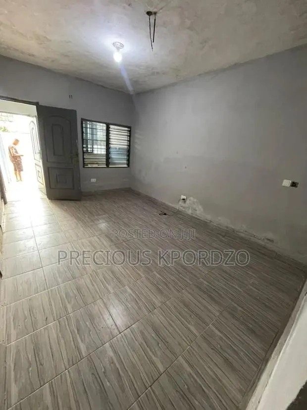 1bdrm Apartment in Adenta Ashiyie, Frafraha for rent · Photo 1