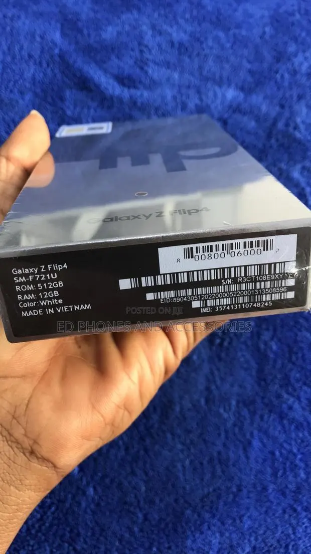 New Samsung Galaxy Z Flip4 512 GB White · Photo 1