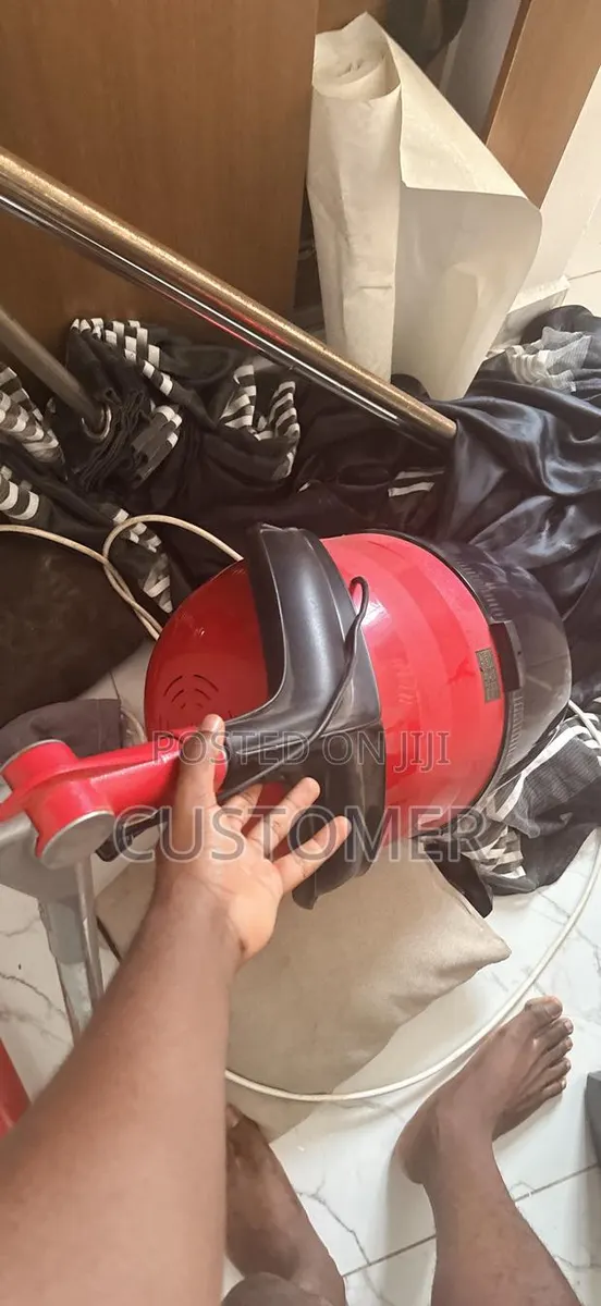 Durable Standing Hair Dryer-equator 3000 · Photo 1