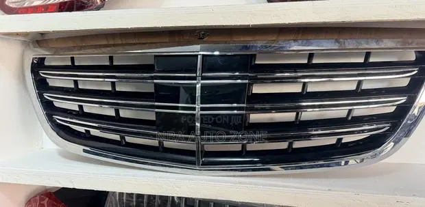 Mercedes Benz C300(w205)2017-2019 Maybach Front Grille/ Shells · Photo 1