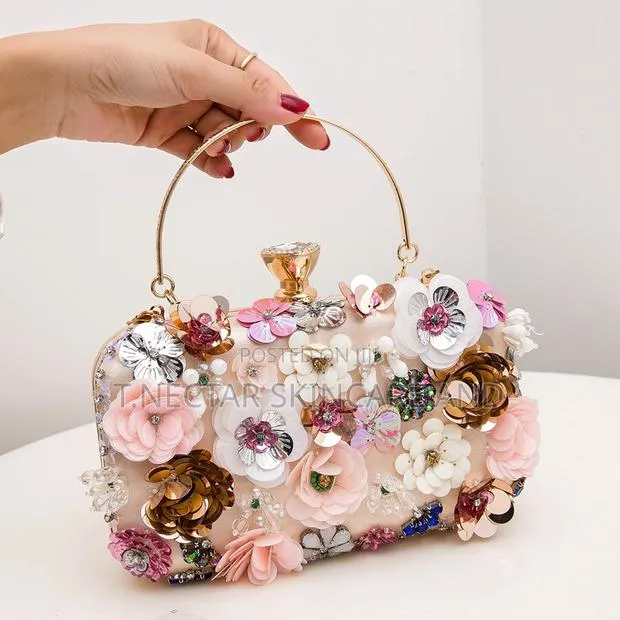 Flower Floral Clutch Bag · Photo 1