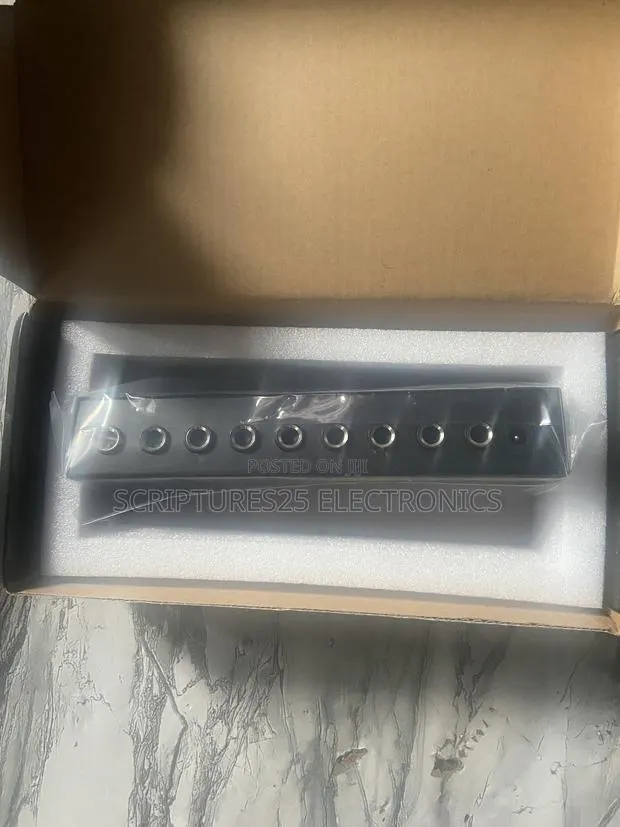 Heaphone Amplifier 8channel · Photo 1