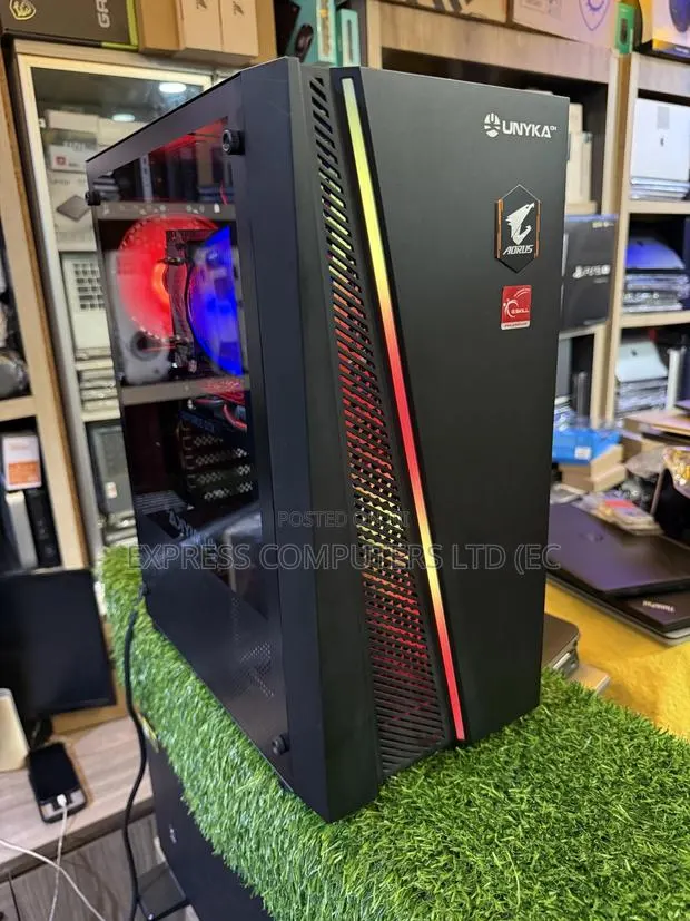 New Gigabyte GB-XM14-1037 24GB Intel Core i7 SSHD+SSD 256GB · Photo 1