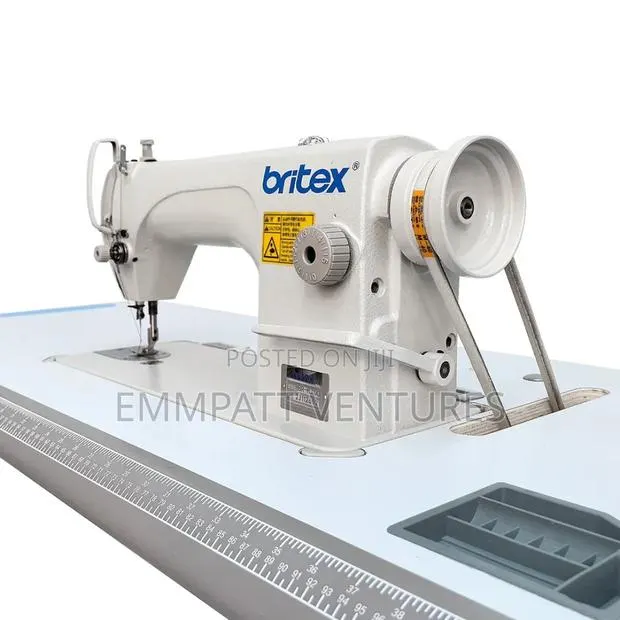 High Performance Britex Industrial Sewing Machine · Photo 1