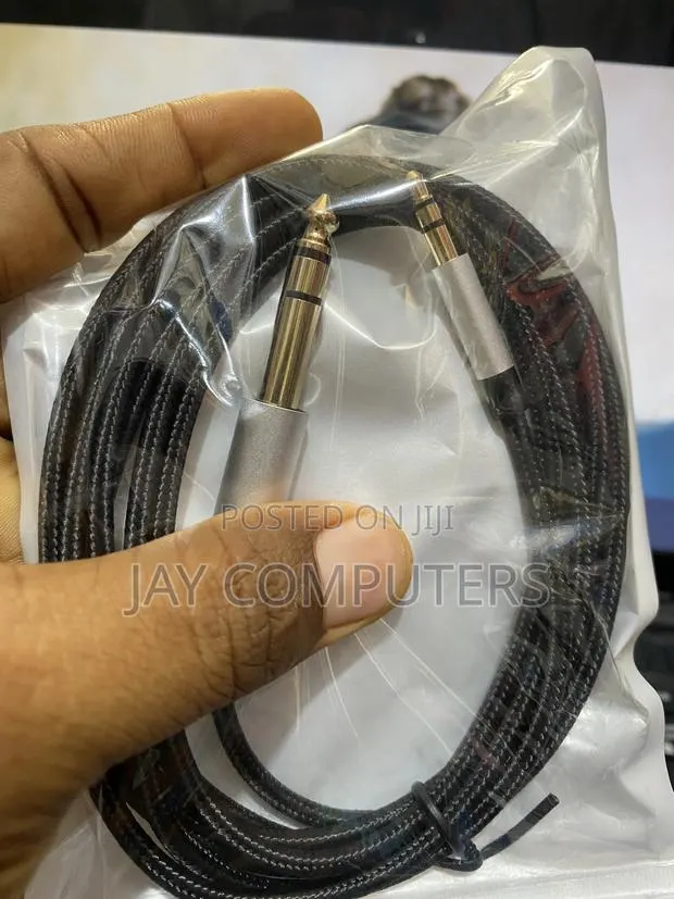 6.35mm to 3.5mm TRS Audio Auxiliary Cable · Photo 1