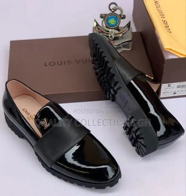 Authentic Louis Vuitton Loafers · Photo 1