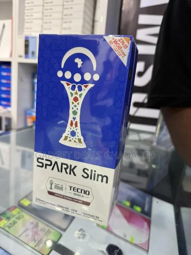 New Tecno Spark Slim 256 GB Black · Photo 1