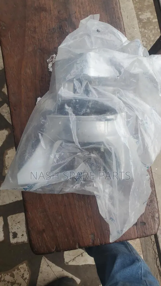 HONDA Accord 2018 - 2020 Engine Seat · Photo 1