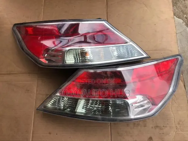 Acura TL 2009, 2010, 2011, 2012, 2013, 2014 Taillight | Foreign Used · Photo 1