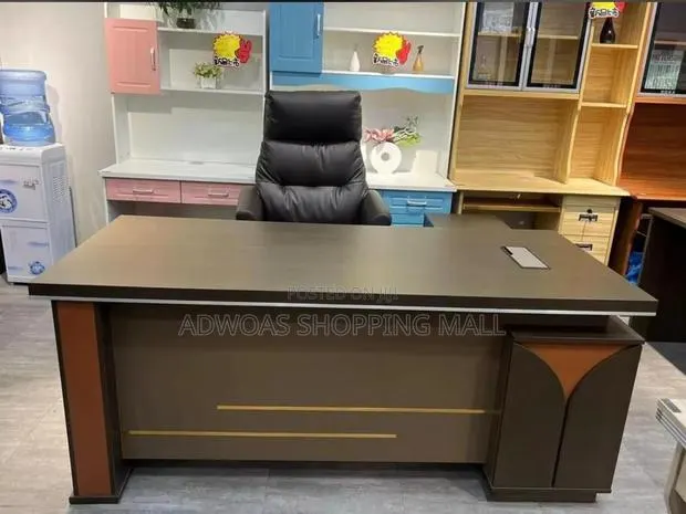 1.6m Executive L Shape Office Desk · Photo 1
