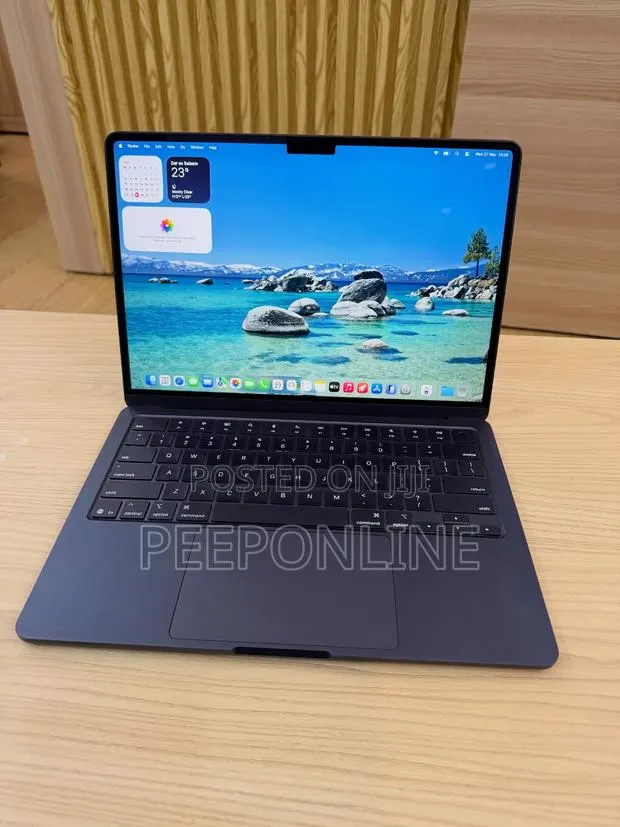 New Laptop Apple MacBook Air 2025 M4 16GB Apple M4 SSD 1T · Photo 1