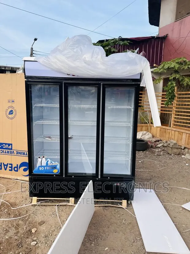 Large Capacity Display Fridge 950L PVC-150 Pearl · Photo 1