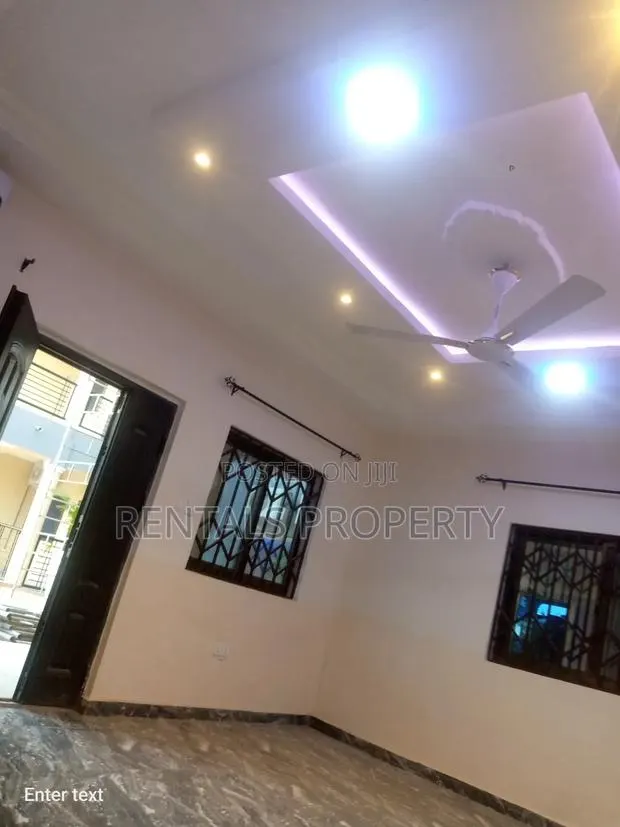 2bdrm Block of Flats in New Legon for rent · Photo 1