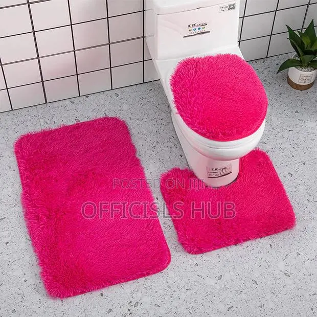 3 in 1 Bathroom Mat Set of Three · Photo 1