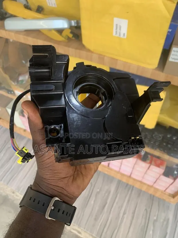 Dodge Caliber Horn Plate · Photo 1