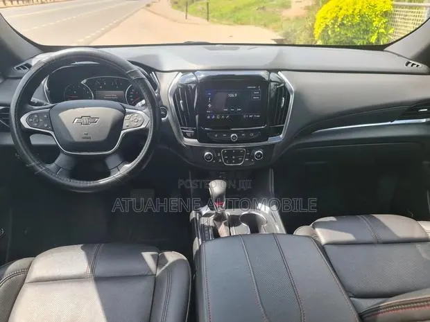 Chevrolet Traverse RS 2024 White · Photo 1