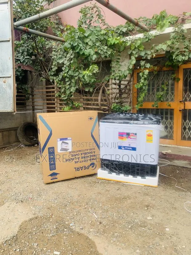 Available at Store Pearl 18kg Semi-Automatic Twin Tub Washing Machine · Photo 1