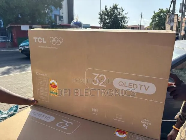 TCL 32-Inch Qled Smart TV Brilliant Colors Modern Design · Photo 1