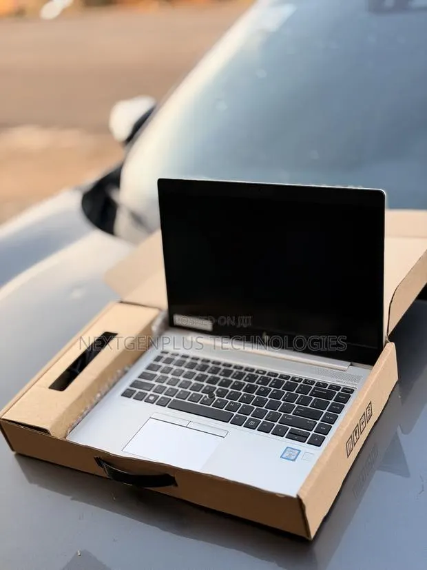New Laptop HP EliteBook 840 G6 8GB Intel Core i5 SSD 256GB · Photo 1