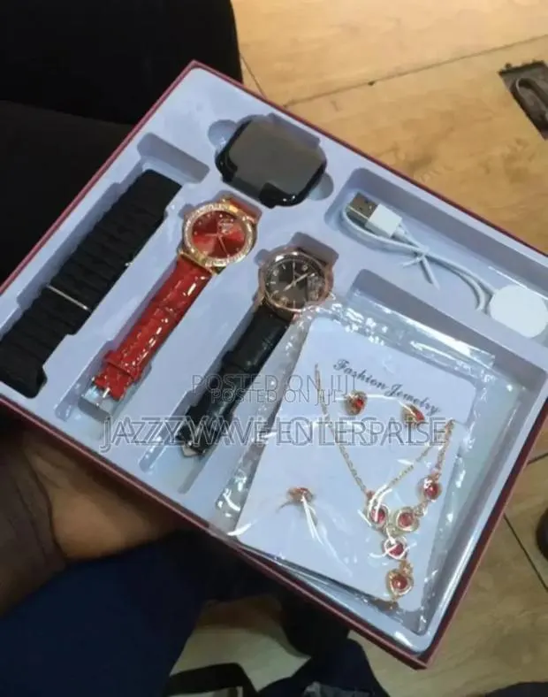 Ladies Smart Watch Set · Photo 1