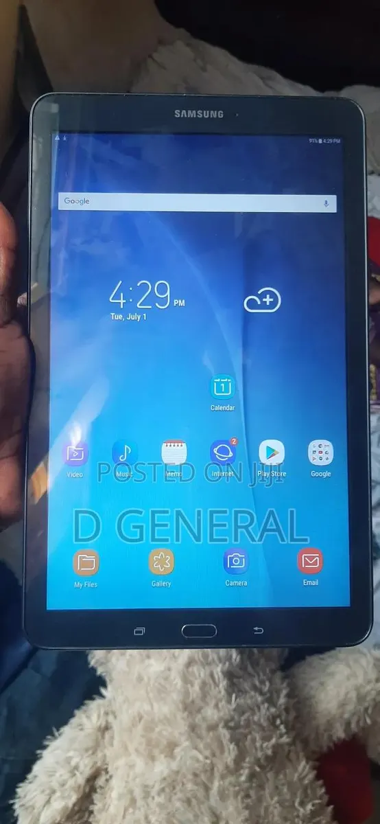 Samsung Galaxy Tab E 9.6 16 GB Black · Photo 1