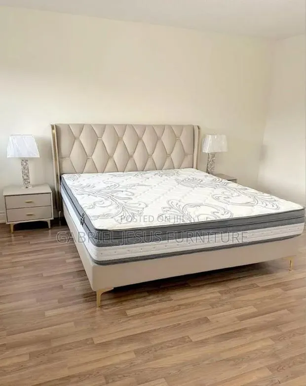 Super King Size Bed With Mattress and Nightstand · Photo 1