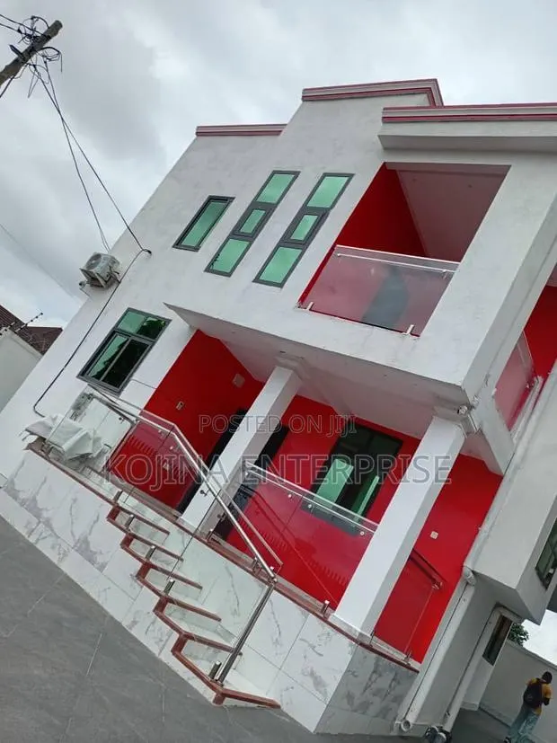 4bdrm House in Paraku, Kumasi Metropolitan for sale · Photo 1