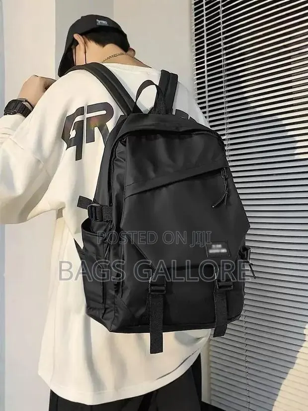 Designer Backpack Good Waterproof · Photo 1