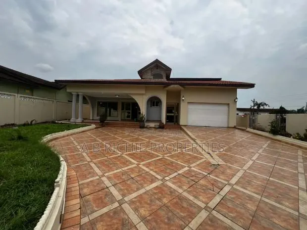 5bdrm Bungalow in Ab Richie Properties, Police Station for rent · Photo 1