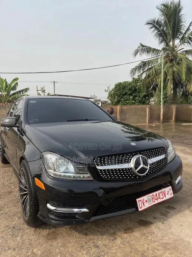 Mercedes-Benz C250 2013 Black · Photo 1