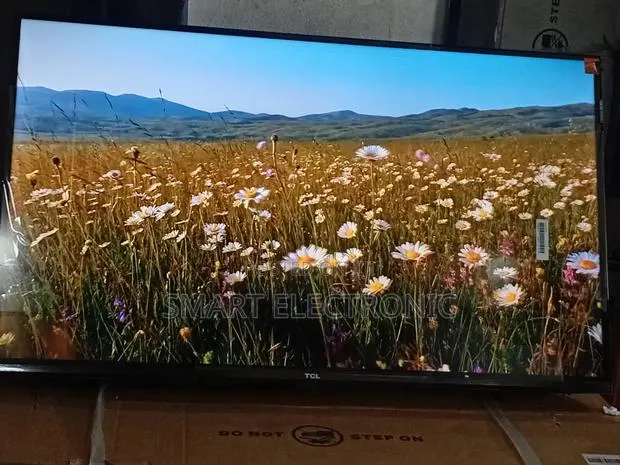 TCL 32” Qled Tv – Stylish Entertainment for Every Room · Photo 1