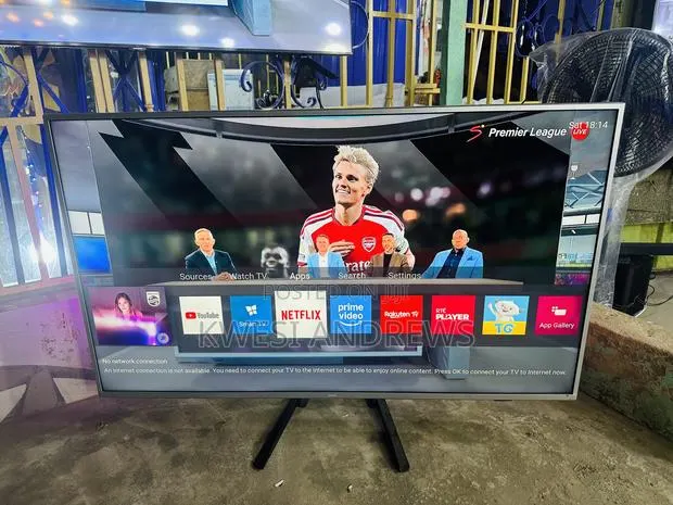 Philips 58 Inches Ambilight Smart · Photo 1
