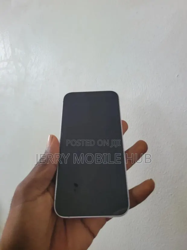 Apple iPhone 14 128 GB · Photo 1